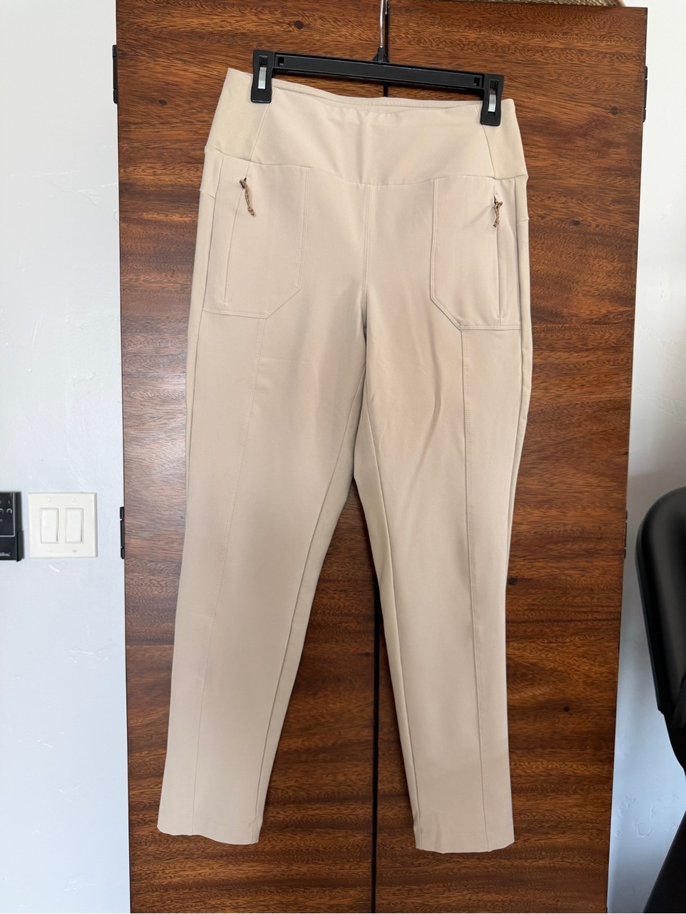 Avalanche Straight-Leg Pull-On Pants - Size M